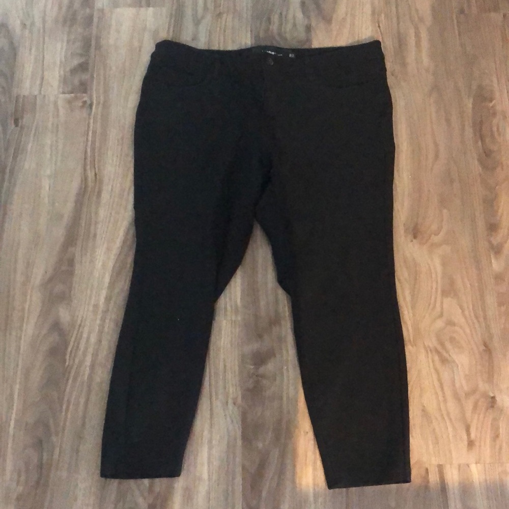 Torrid Stretch Black Premium Pointe Skinny Pant